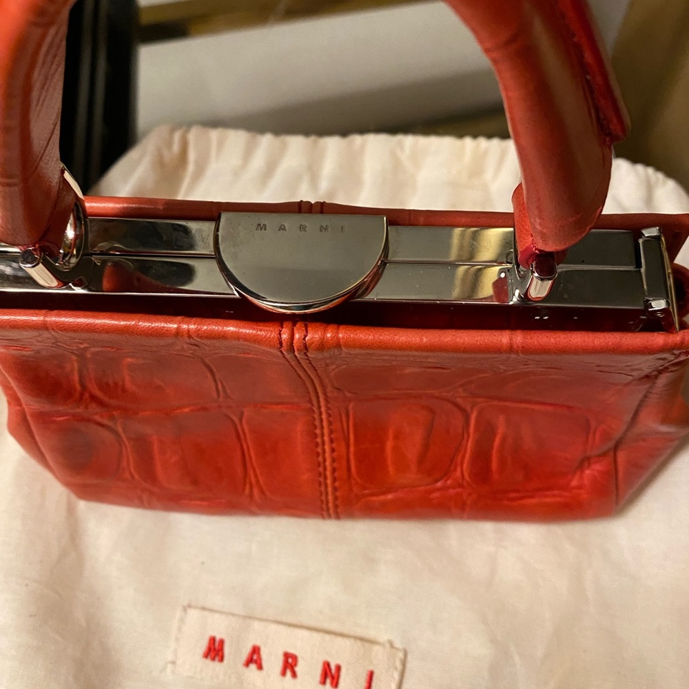 Marni Red Croc-Embossed Handbag - Picture 4 of 8